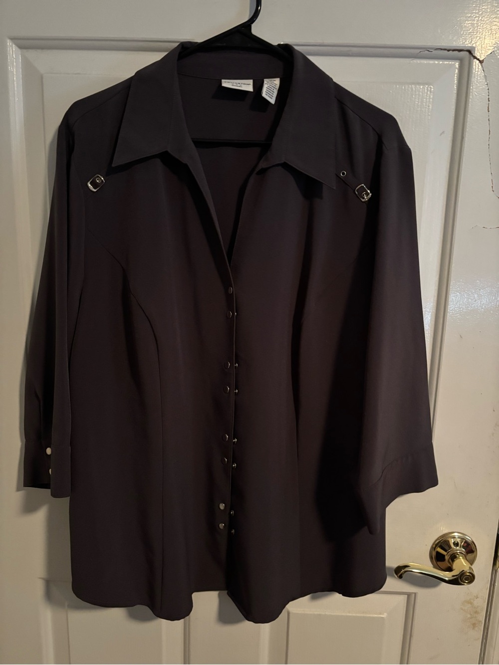 Covington Grey Snap Closure Top